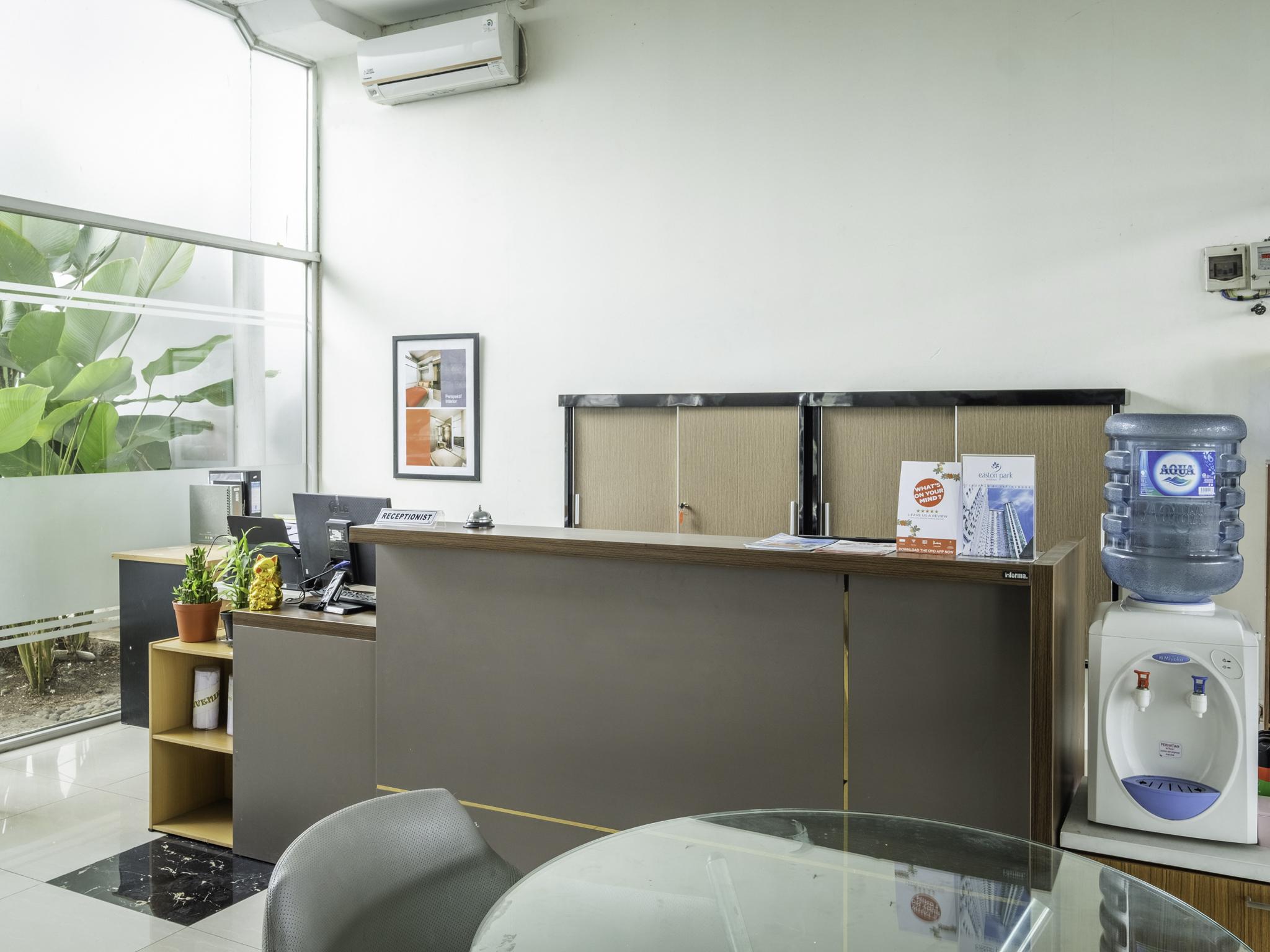 Cileunyi Vaccinated Staff - Oyo 1405 Easton Park Residence מראה חיצוני תמונה